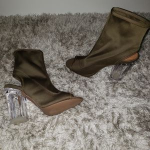 COPY - Olive green heel